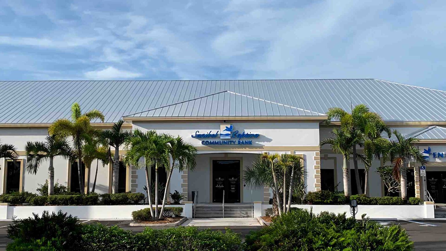 Sanibel Captiva Community Bank Reopens Multiple Locations after